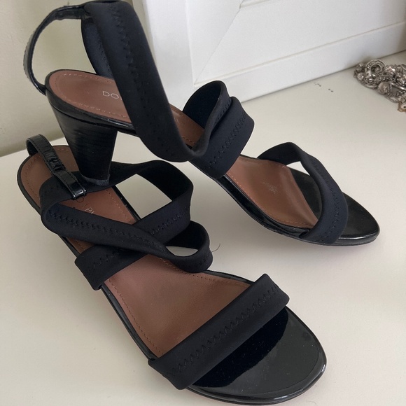 Donald Pliner shoes - Picture 2 of 2